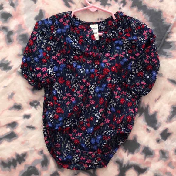 Three quarter sleeve floral shirt - Picture 1 of 1